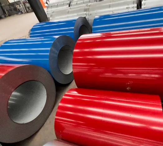 Strešný plech z vlnitej ocele AISI Ppgi Oceľový zvitok