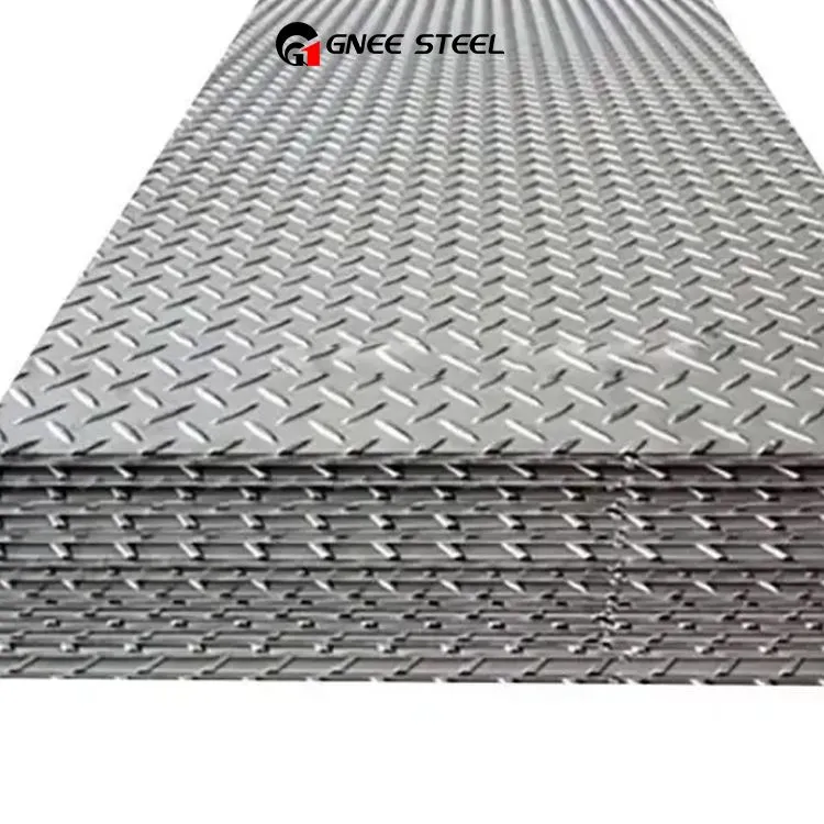 Žiarovo pozinkovaná kockovaná podlahová doska z mäkkej ocele